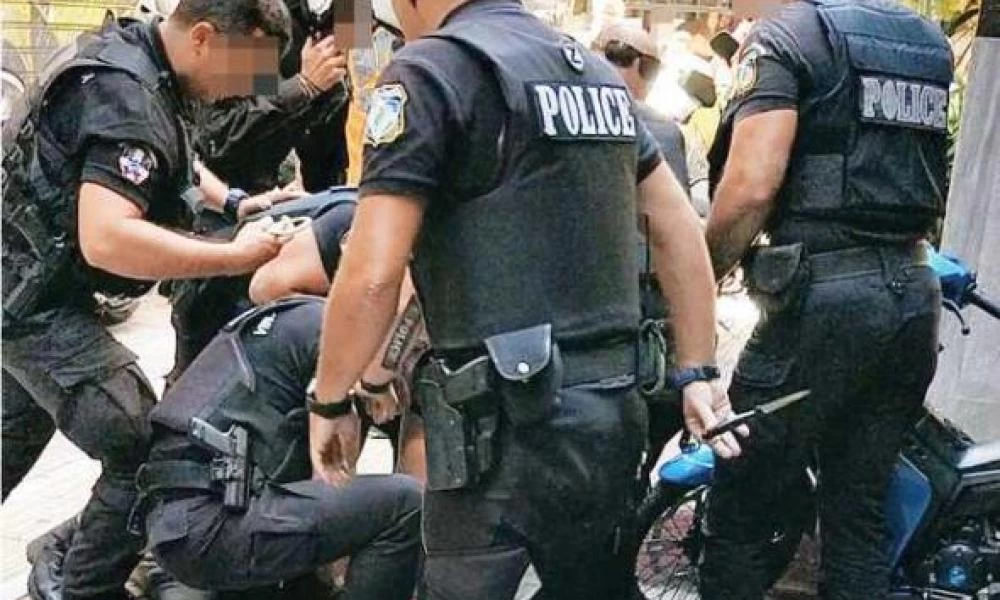 Βούλα: Επιδειξίας παρενοχλούσε ανήλικα κορίτσια